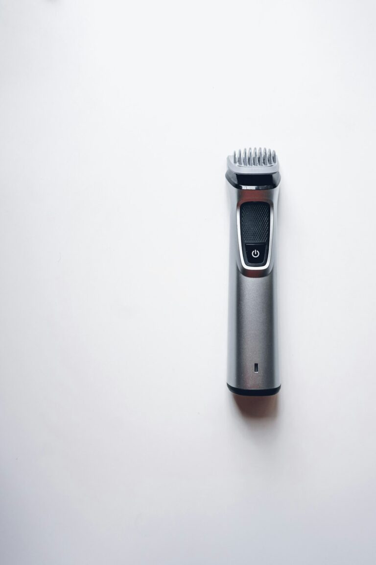 Barbeador eletrico masculino